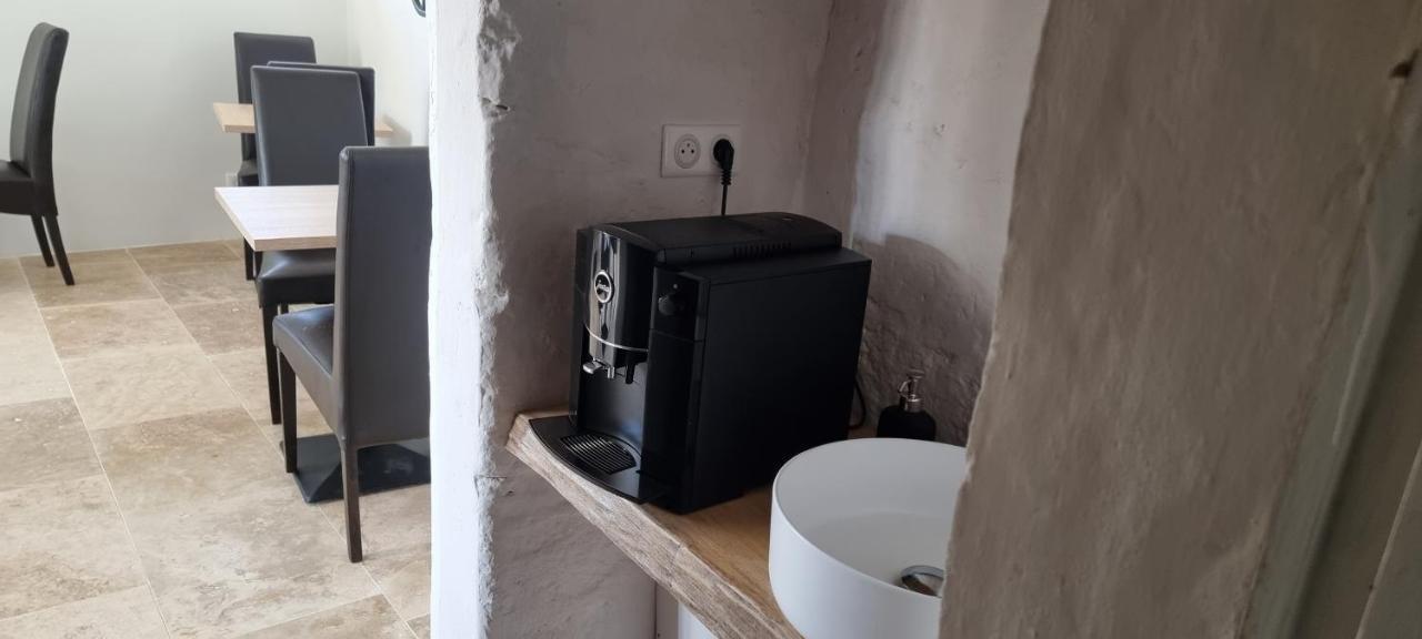 Bed and Breakfast Le Petit Eden Saint-Quentin-la-Poterie Exterior foto