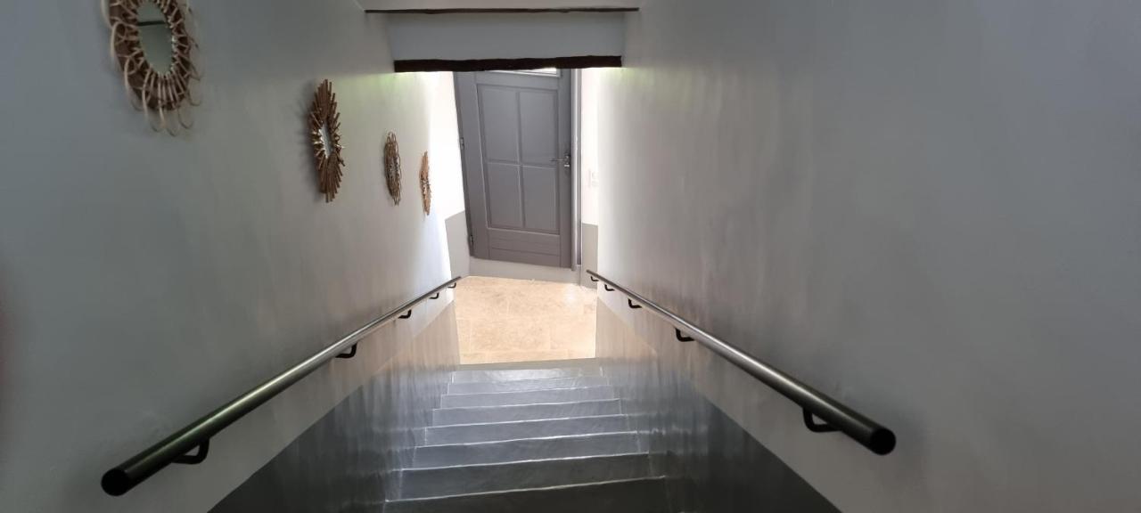 Bed and Breakfast Le Petit Eden Saint-Quentin-la-Poterie Exterior foto