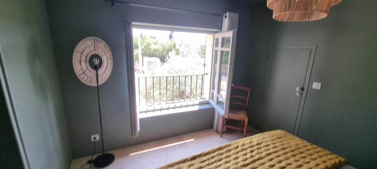 Bed and Breakfast Le Petit Eden Saint-Quentin-la-Poterie Exterior foto